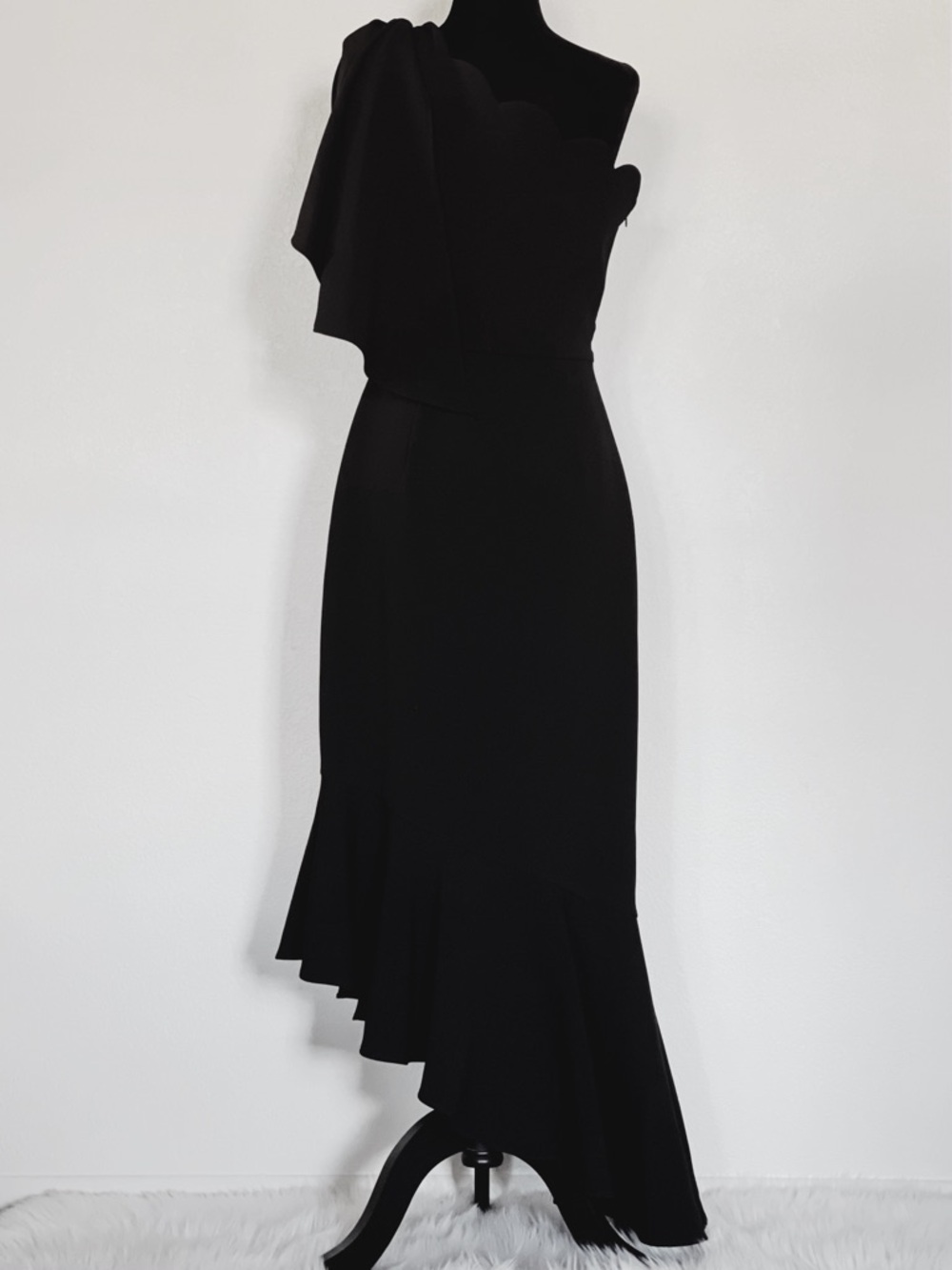 SHOSHANNA Ainsa Asymmetrical Bow Dress - Picture 4 of 13